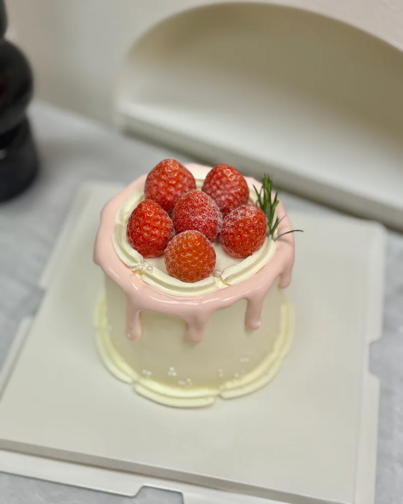 4寸草莓蛋糕